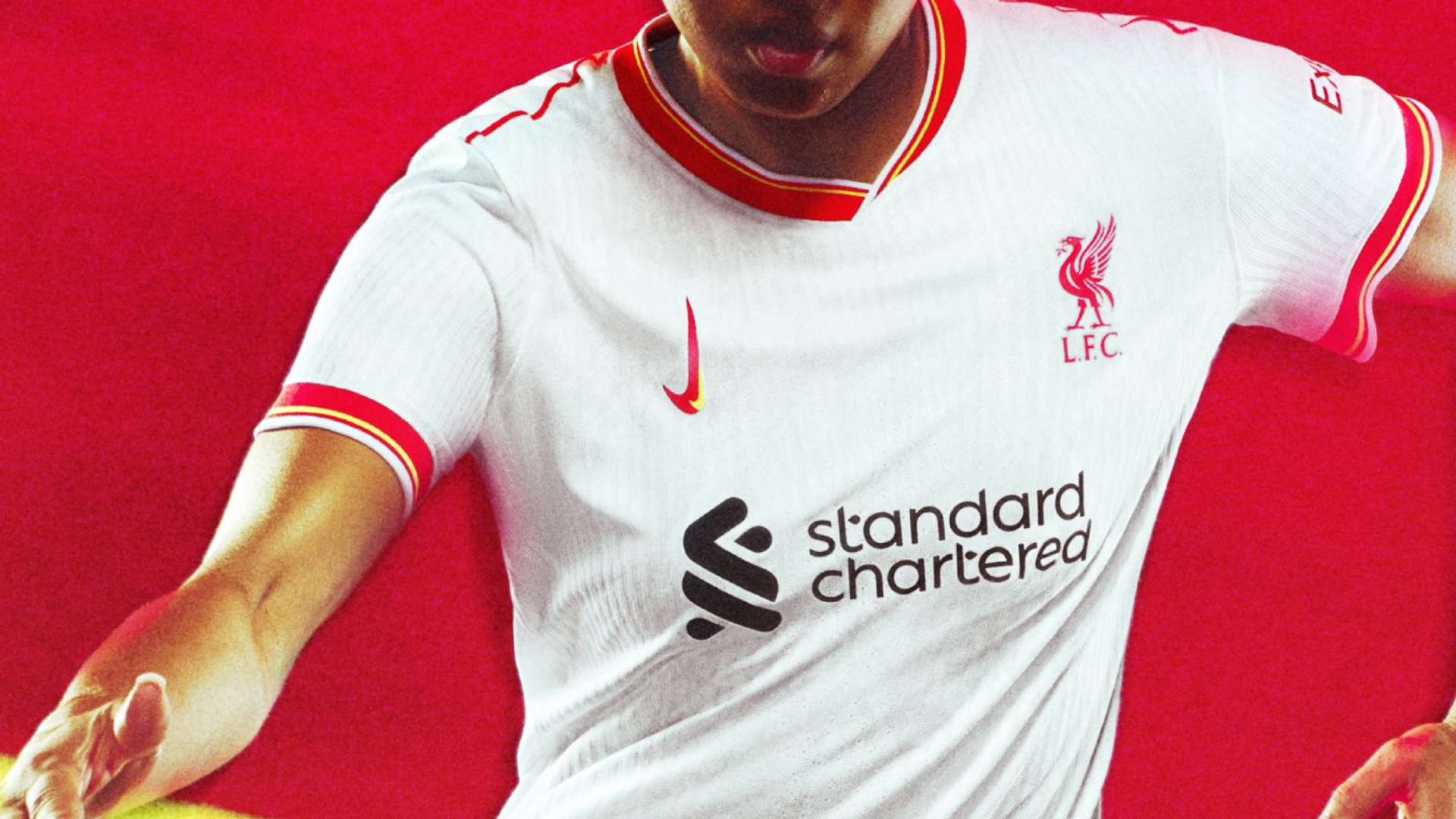 更看到了他 更看到了他